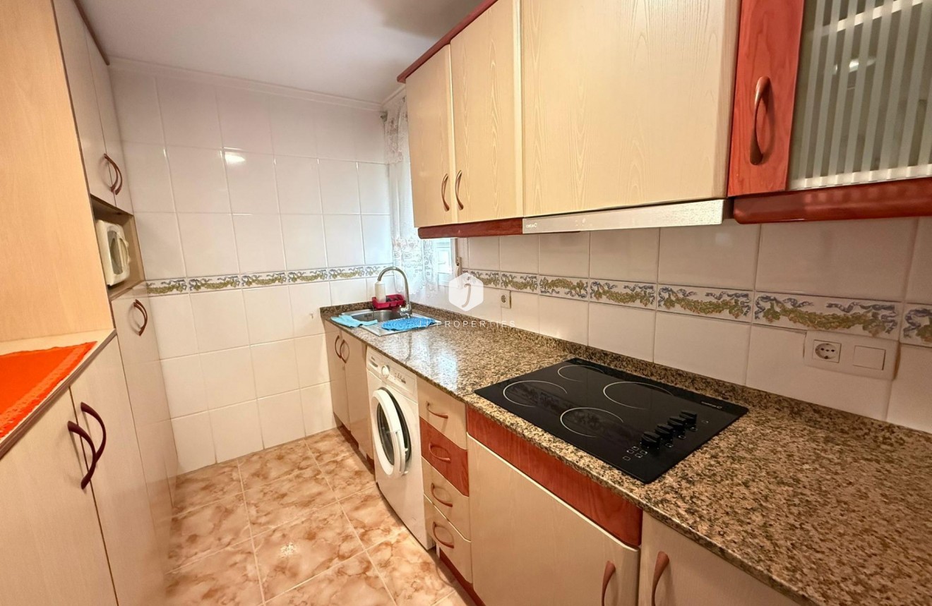 Tweedehands - Appartement / flat -
Torrevieja - Playa del Cura