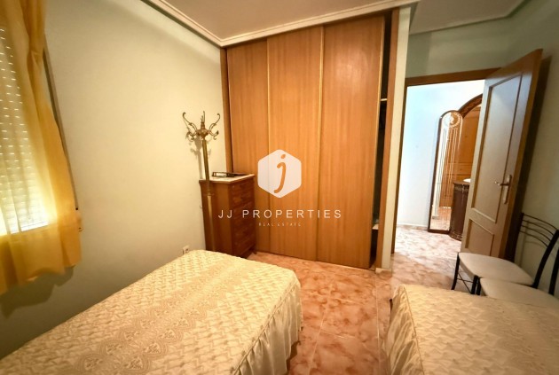 Tweedehands - Appartement / flat -
Torrevieja - Playa del Cura