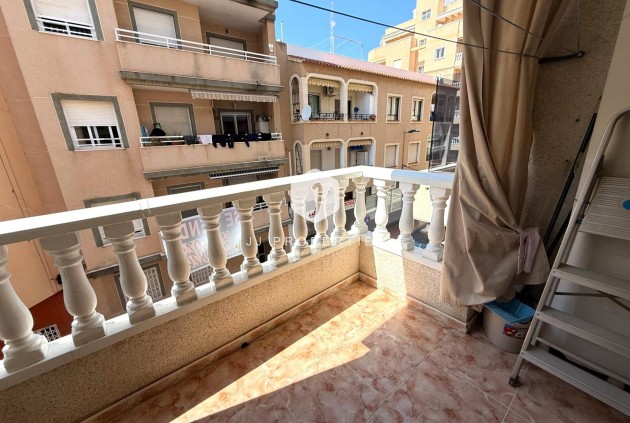 Tweedehands - Appartement / flat -
Torrevieja - Playa del Cura