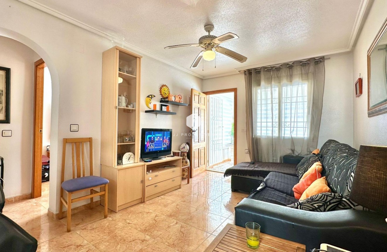 Segunda mano - Bungalow -
Torrevieja - El Limonar