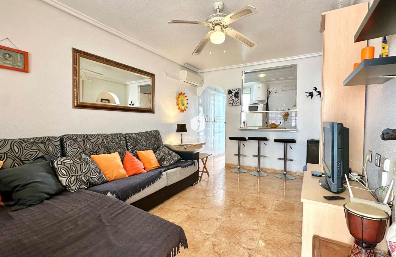 Segunda mano - Bungalow -
Torrevieja - El Limonar