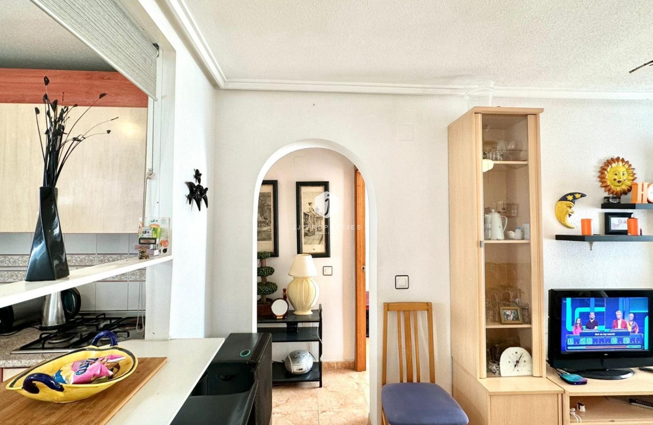 Segunda mano - Bungalow -
Torrevieja - El Limonar