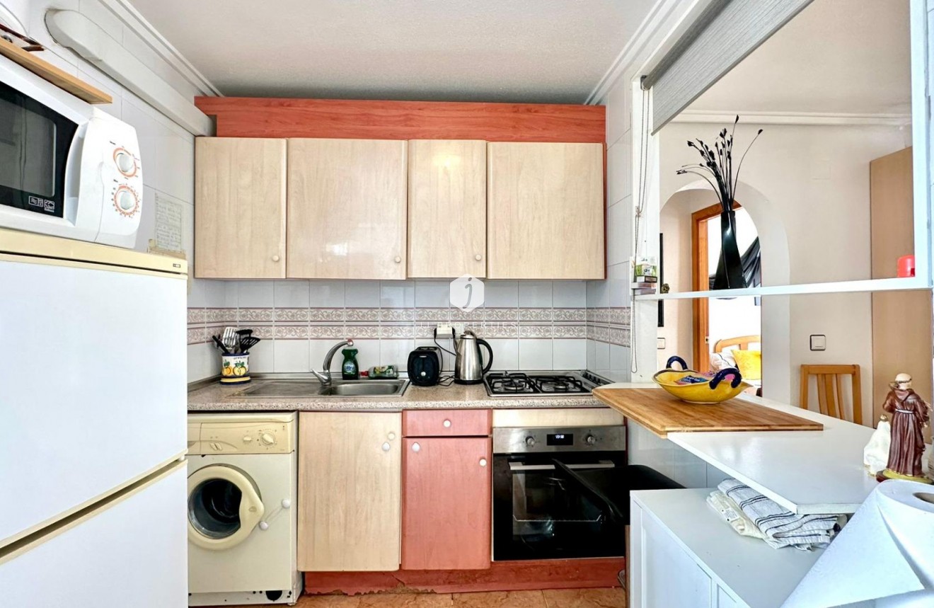 Segunda mano - Bungalow -
Torrevieja - El Limonar