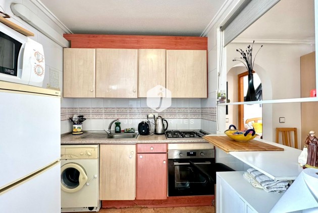 Segunda mano - Bungalow -
Torrevieja - El Limonar