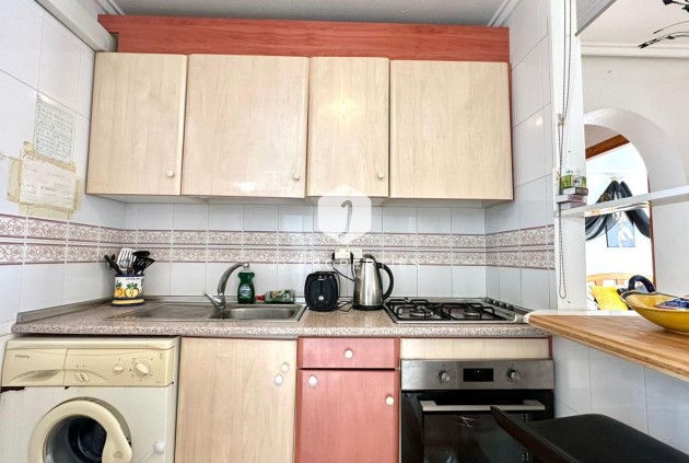 Segunda mano - Bungalow -
Torrevieja - El Limonar