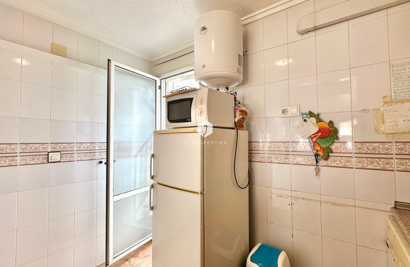 Segunda mano - Bungalow -
Torrevieja - El Limonar