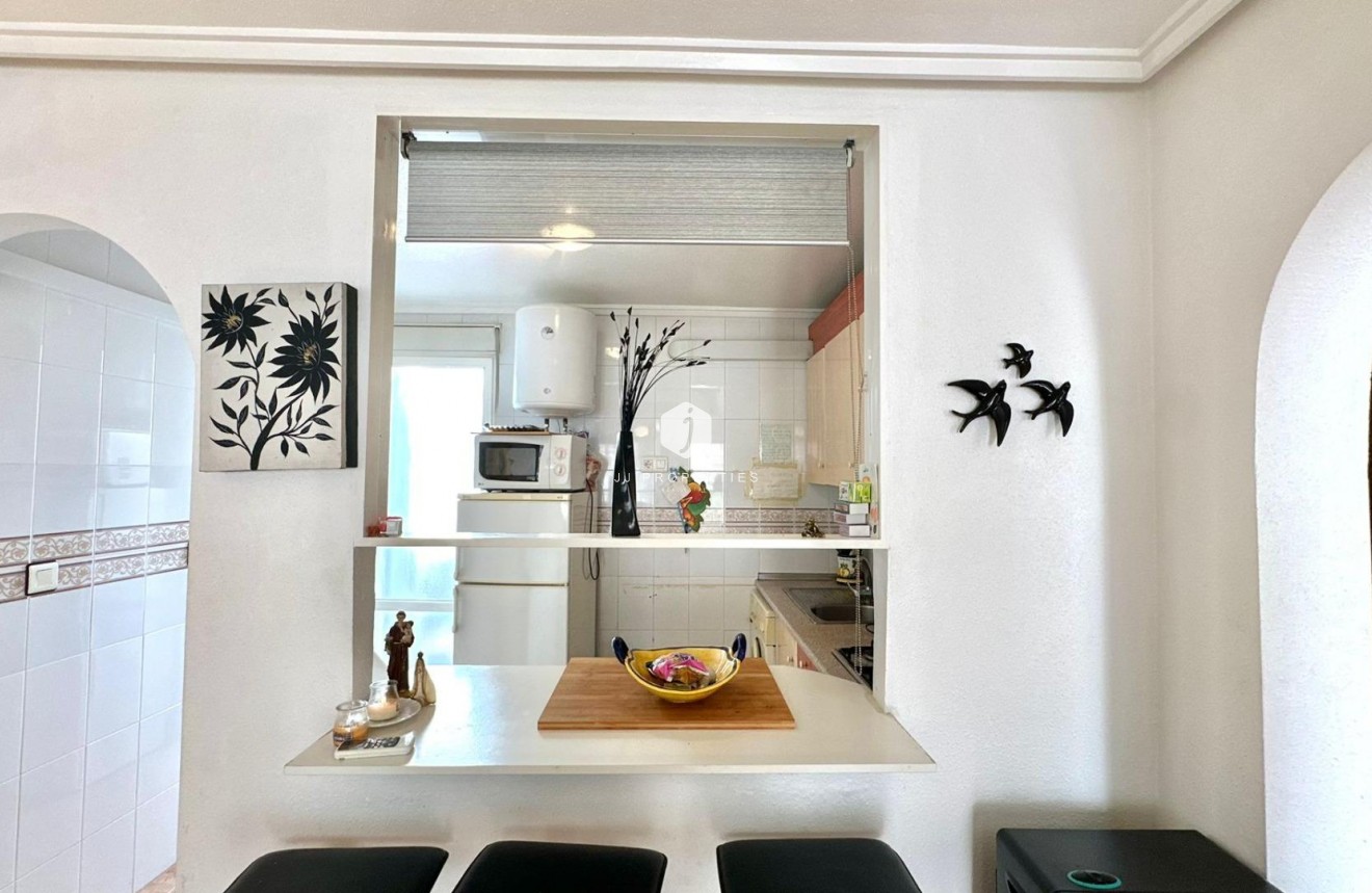 Segunda mano - Bungalow -
Torrevieja - El Limonar