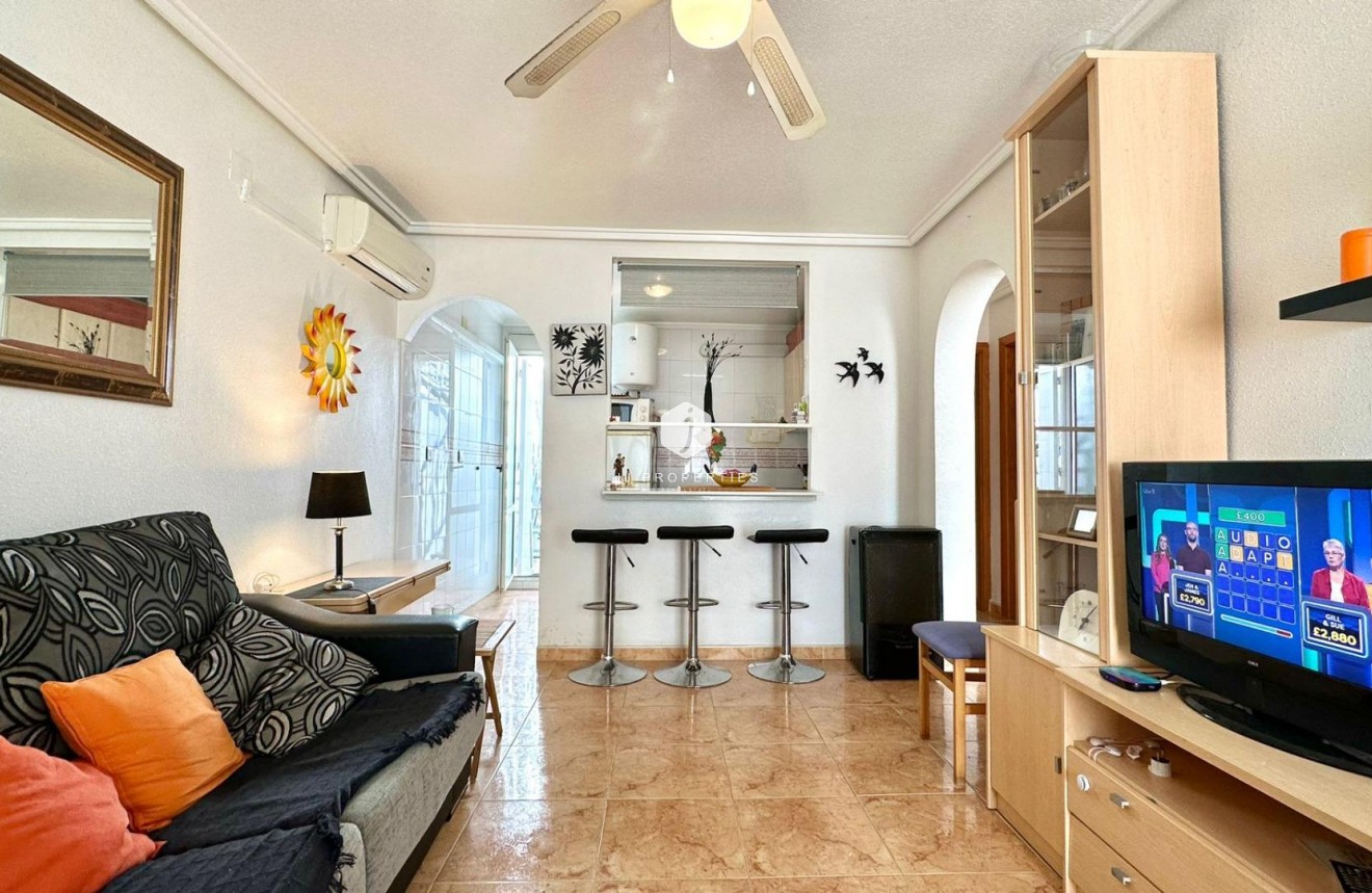 Segunda mano - Bungalow -
Torrevieja - El Limonar