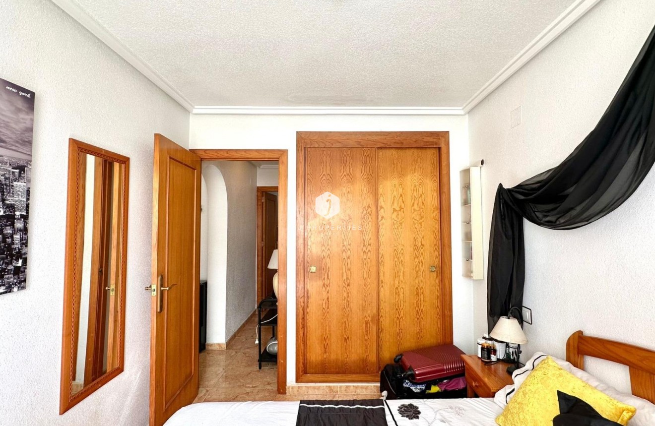 Segunda mano - Bungalow -
Torrevieja - El Limonar