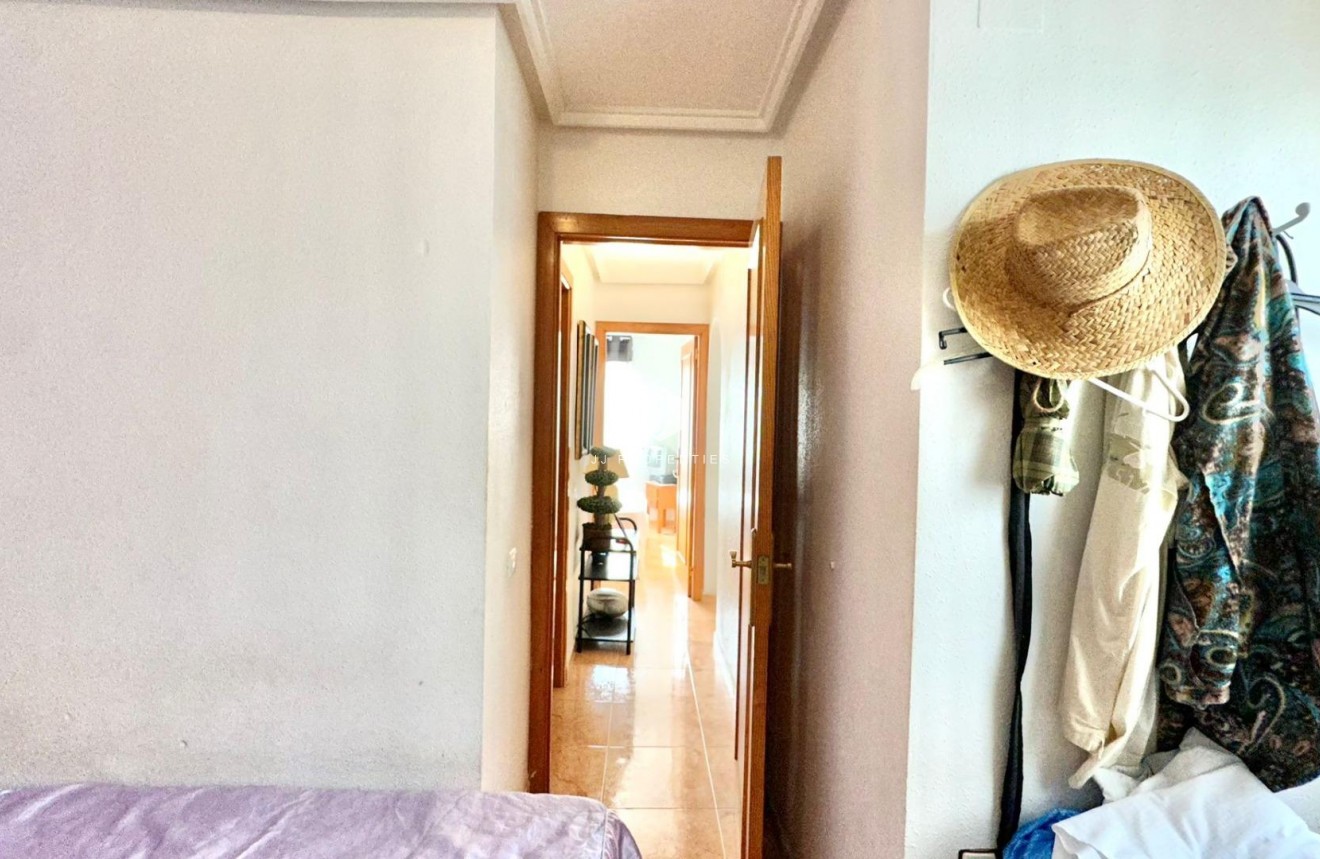 Segunda mano - Bungalow -
Torrevieja - El Limonar