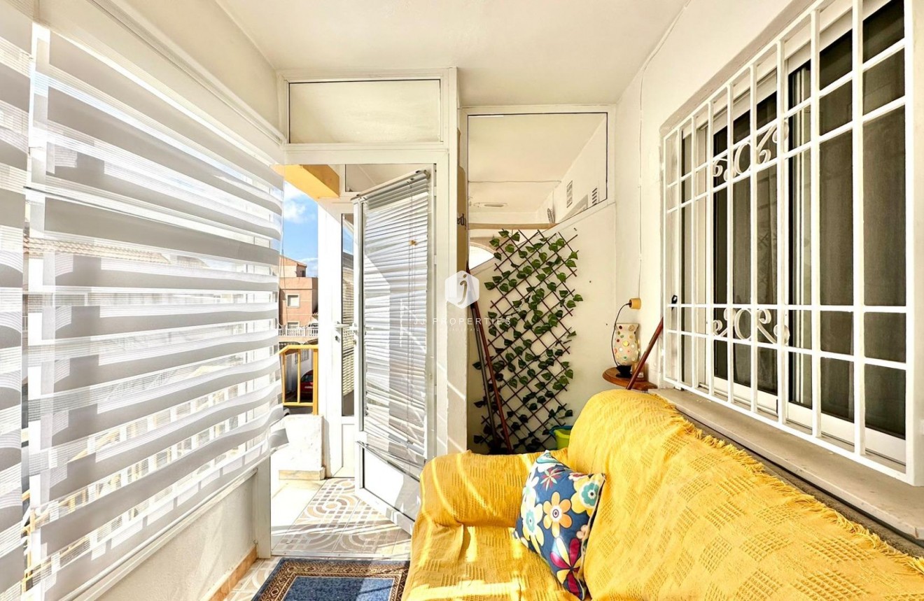 Segunda mano - Bungalow -
Torrevieja - El Limonar