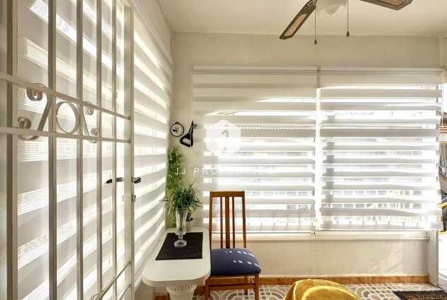 Segunda mano - Bungalow -
Torrevieja - El Limonar