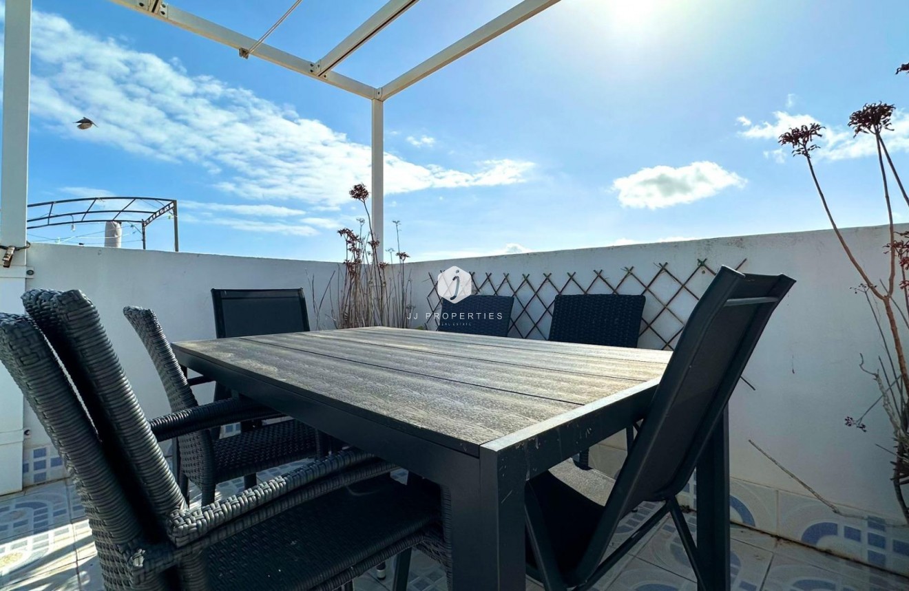 Segunda mano - Bungalow -
Torrevieja - El Limonar