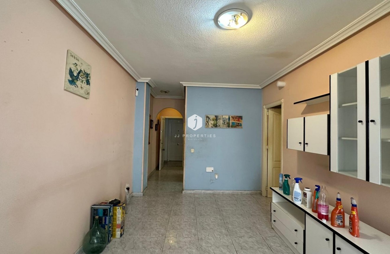 Tweedehands - Appartement / flat -
Torrevieja - Estacion de autobuses
