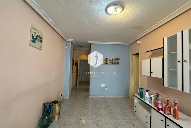 Tweedehands - Appartement / flat -
Torrevieja - Estacion de autobuses