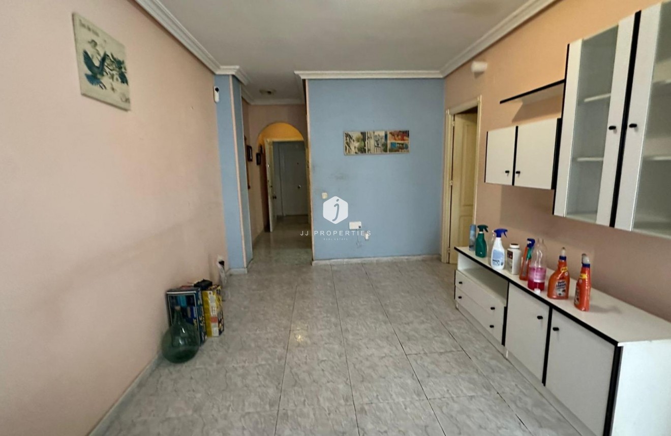 Tweedehands - Appartement / flat -
Torrevieja - Estacion de autobuses