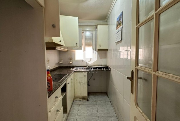 Tweedehands - Appartement / flat -
Torrevieja - Estacion de autobuses