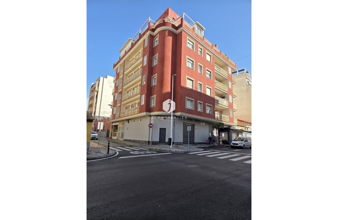 Tweedehands - Appartement / flat -
Torrevieja - Costa Blanca