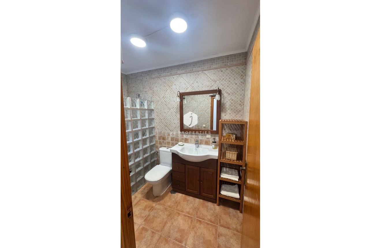 Tweedehands - Chalet -
Orihuela Costa - Costa Blanca