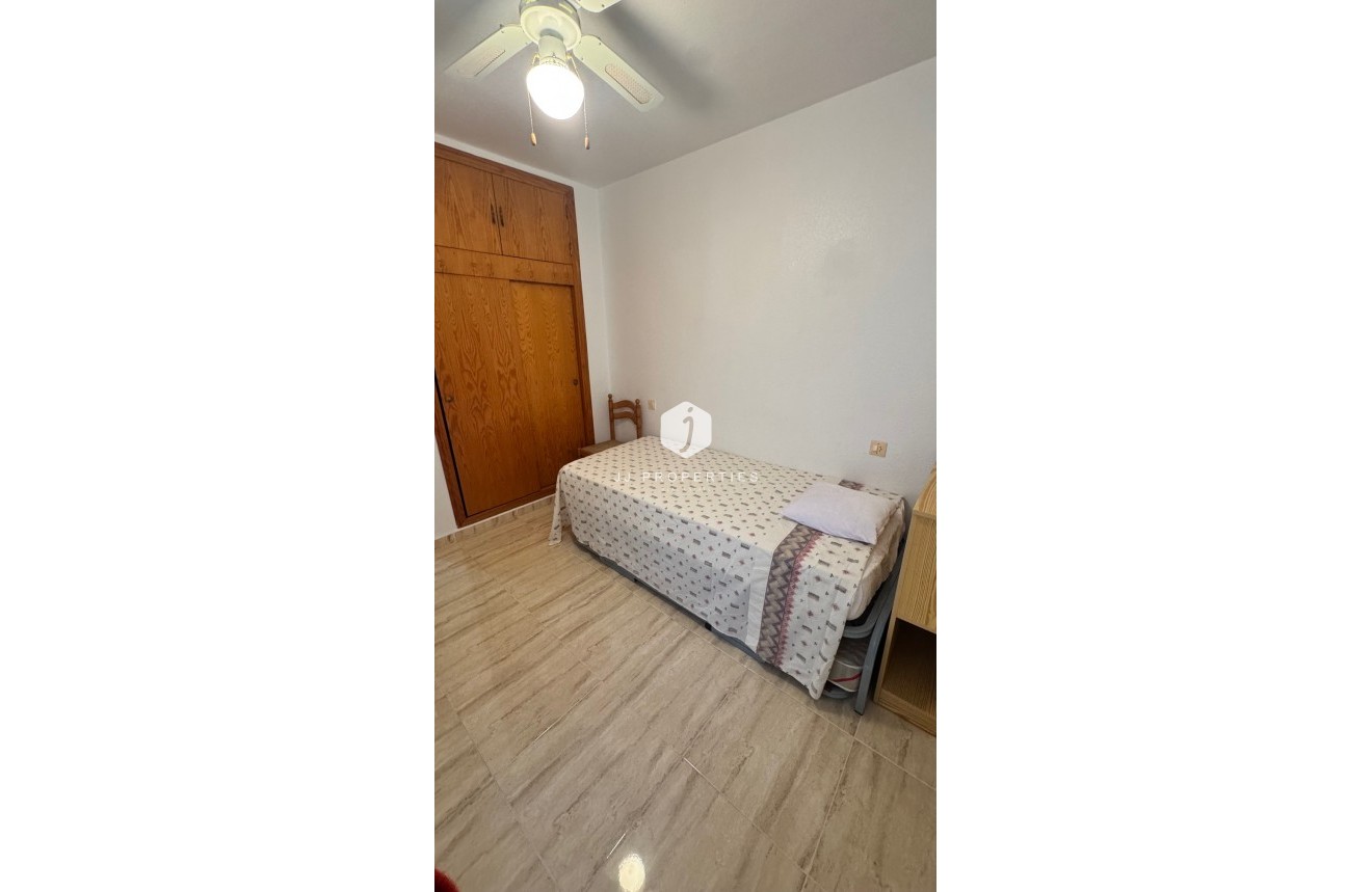 Tweedehands - Chalet -
Orihuela Costa - Costa Blanca