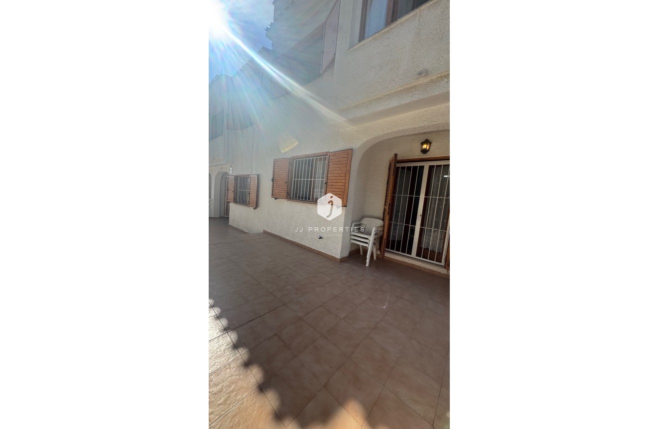 Tweedehands - Chalet -
Orihuela Costa - Costa Blanca