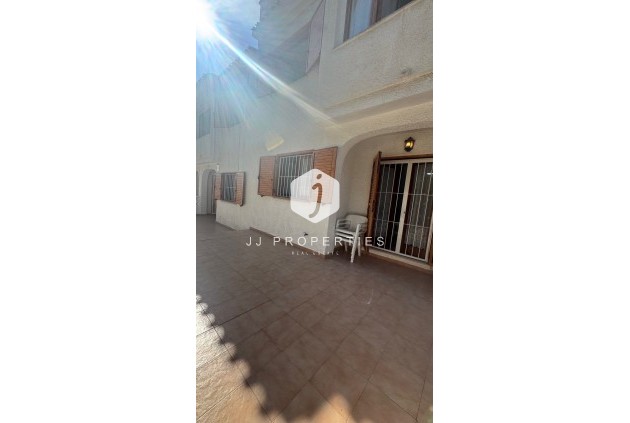 Tweedehands - Chalet -
Orihuela Costa - Costa Blanca