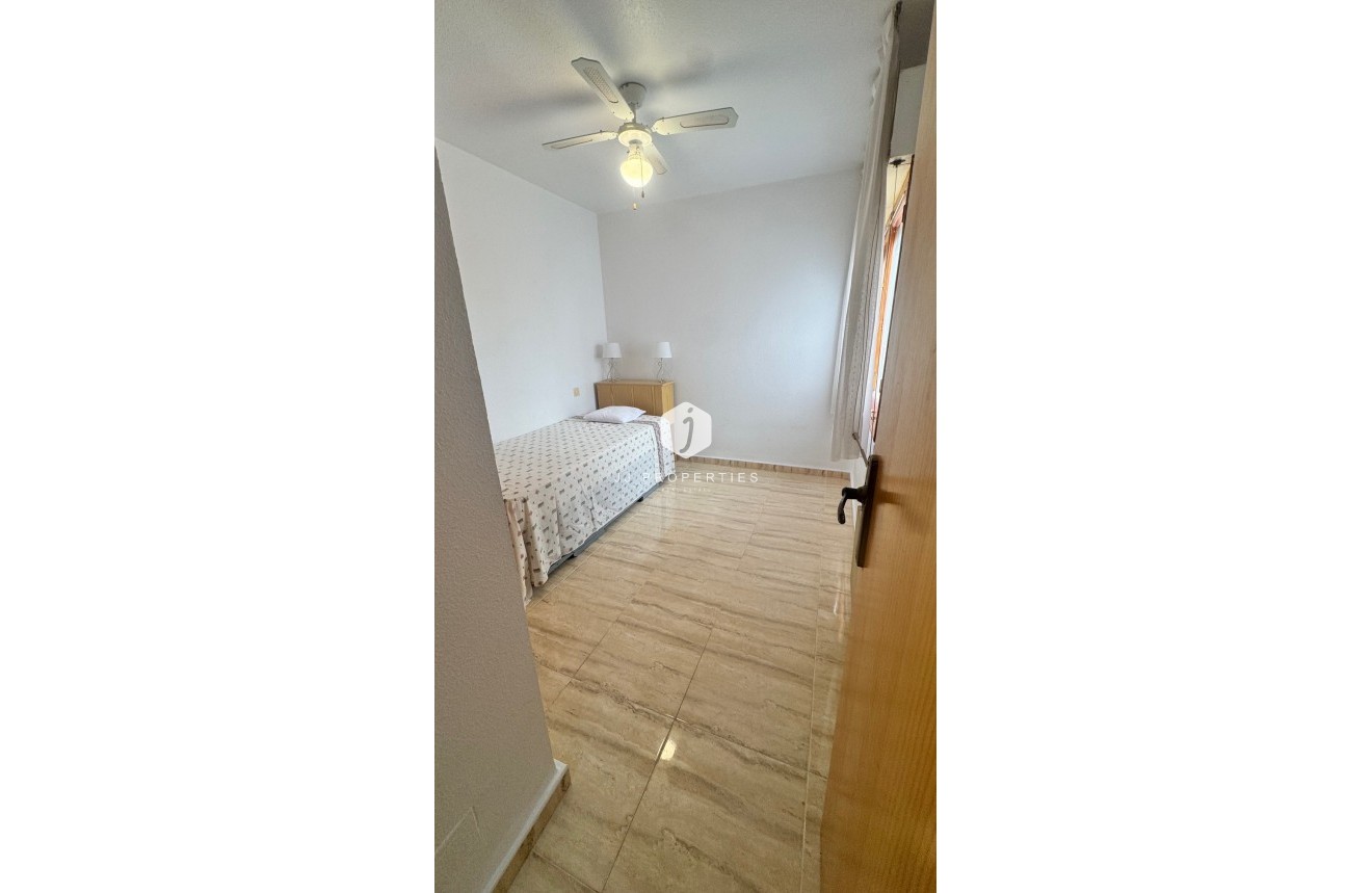 Tweedehands - Chalet -
Orihuela Costa - Costa Blanca