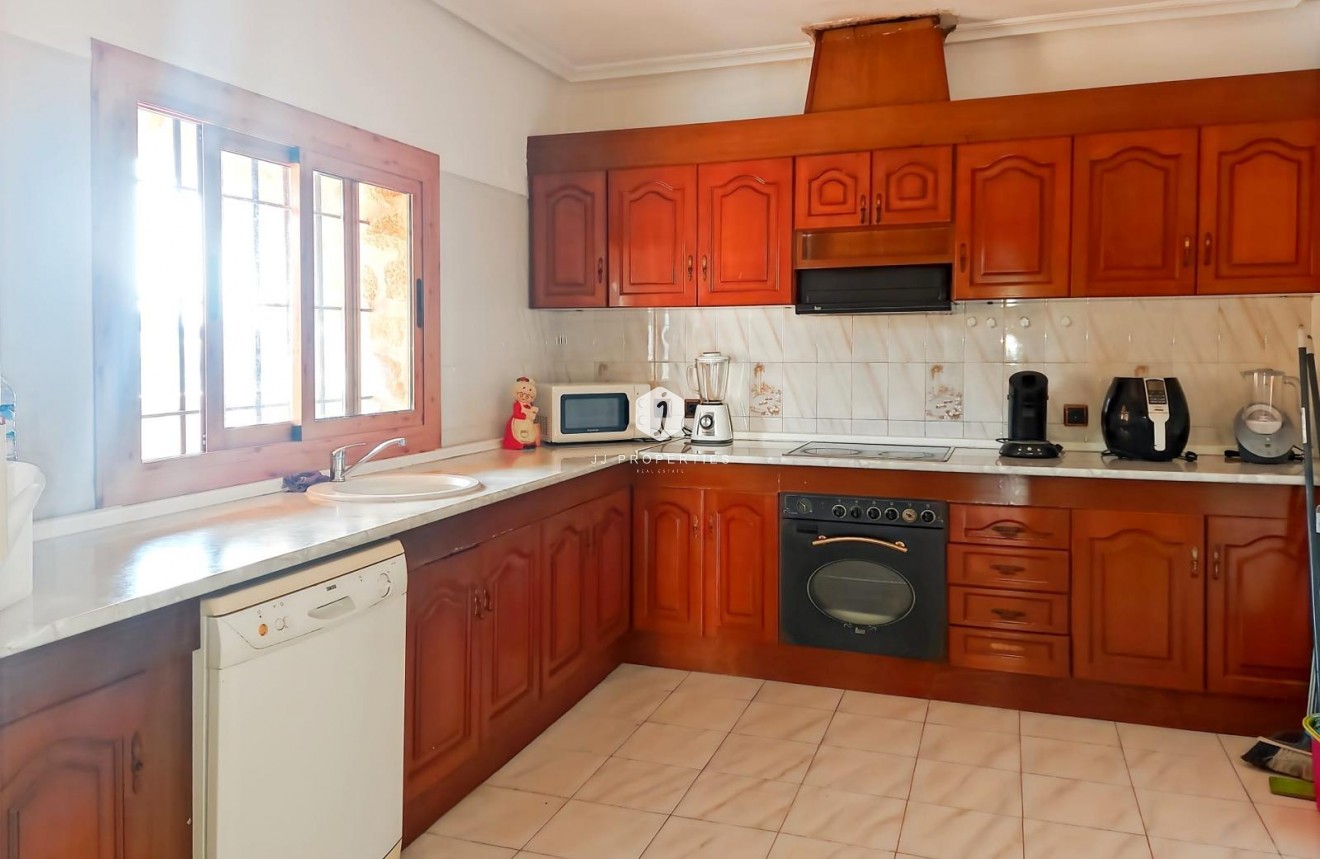 Aus zweiter Hand - Villa -
Torrevieja - Costa Blanca