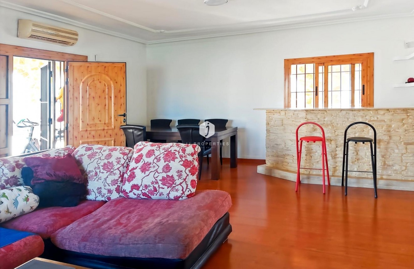 Aus zweiter Hand - Villa -
Torrevieja - Costa Blanca