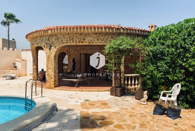 Aus zweiter Hand - Villa -
Torrevieja - Costa Blanca