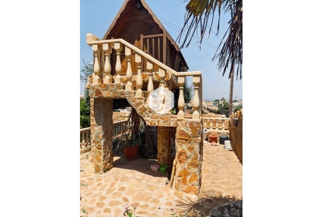 Aus zweiter Hand - Villa -
Torrevieja - Costa Blanca