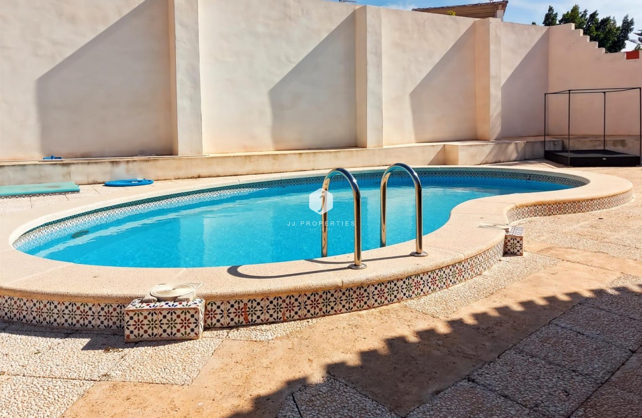 Aus zweiter Hand - Villa -
Torrevieja - Costa Blanca