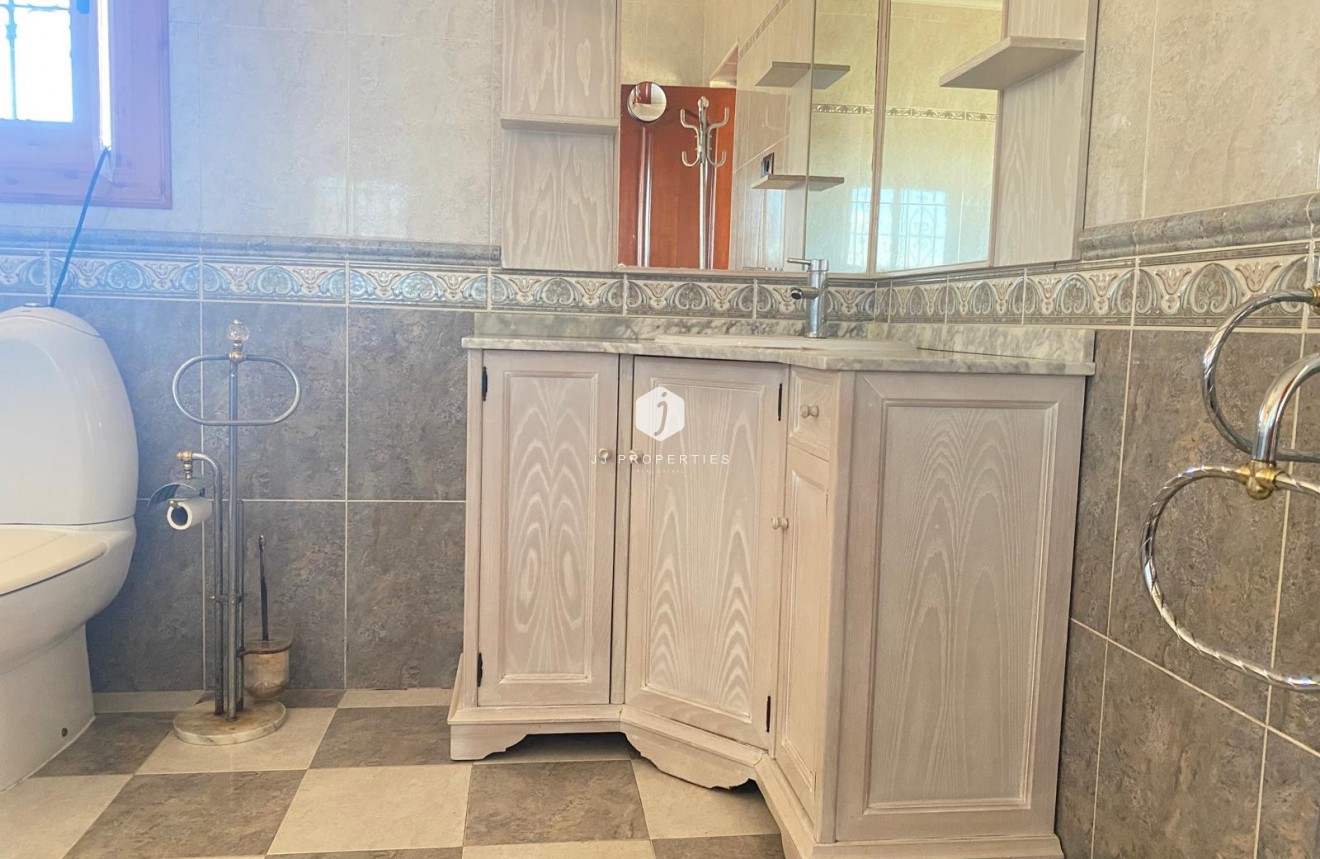 Aus zweiter Hand - Villa -
Torrevieja - Costa Blanca