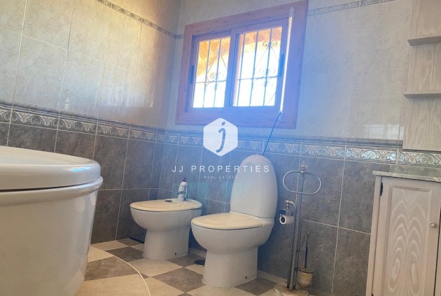 Aus zweiter Hand - Villa -
Torrevieja - Costa Blanca