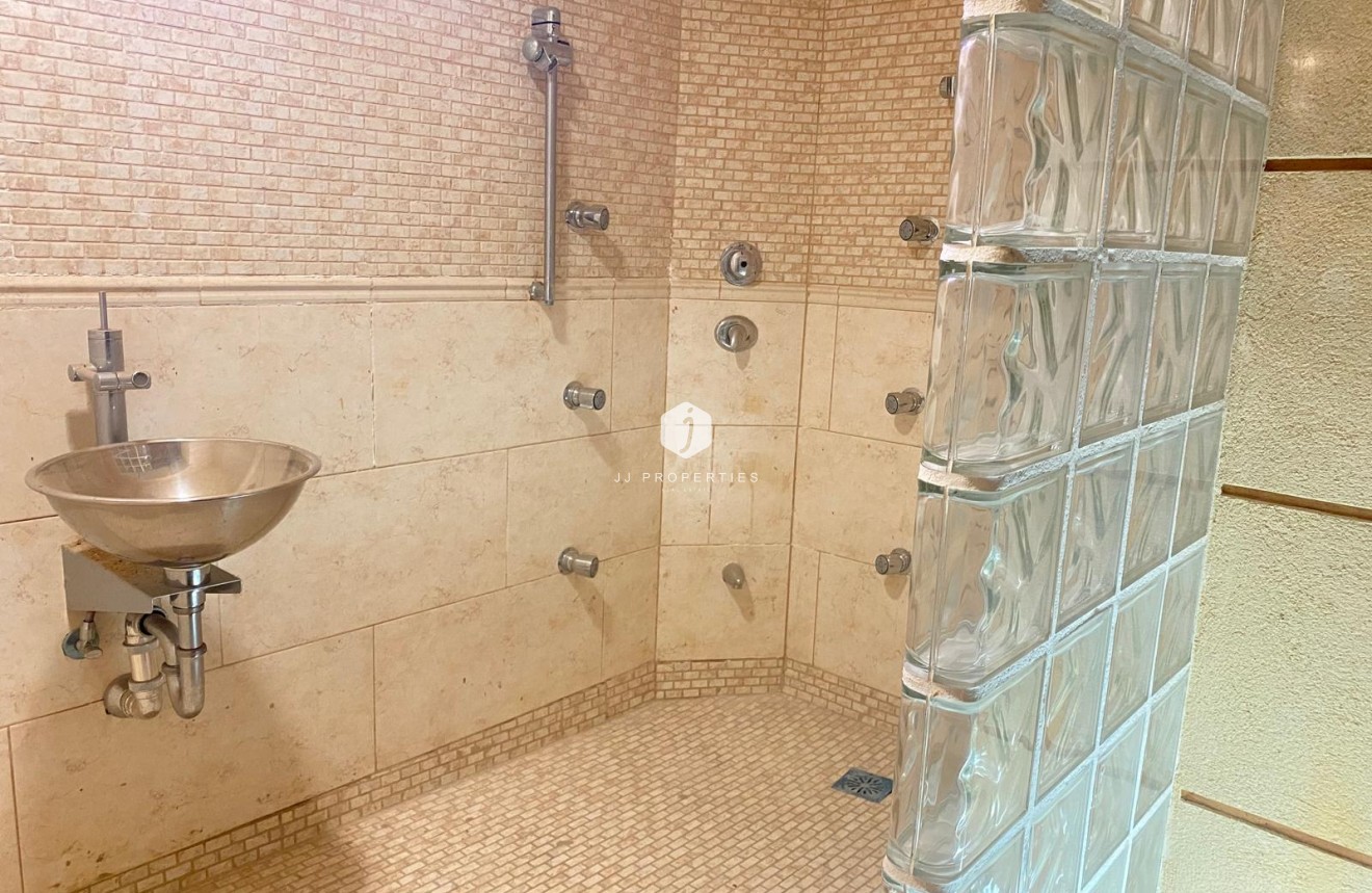 Aus zweiter Hand - Villa -
Torrevieja - Costa Blanca