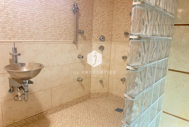 Aus zweiter Hand - Villa -
Torrevieja - Costa Blanca