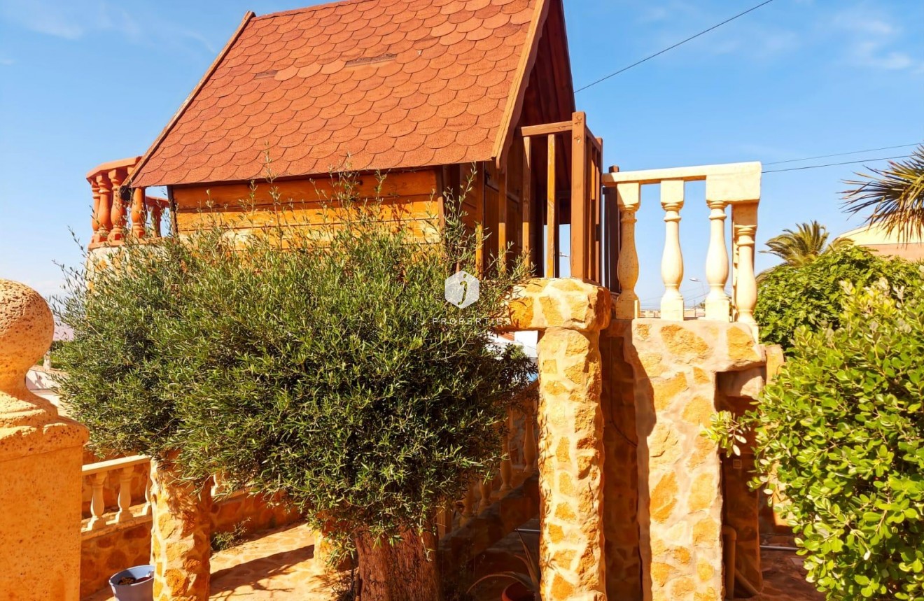 Aus zweiter Hand - Villa -
Torrevieja - Costa Blanca