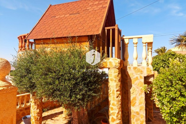 Aus zweiter Hand - Villa -
Torrevieja - Costa Blanca