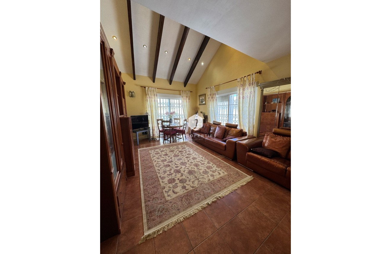 Z drugiej ręki - Villa -
Orihuela Costa - Costa Blanca