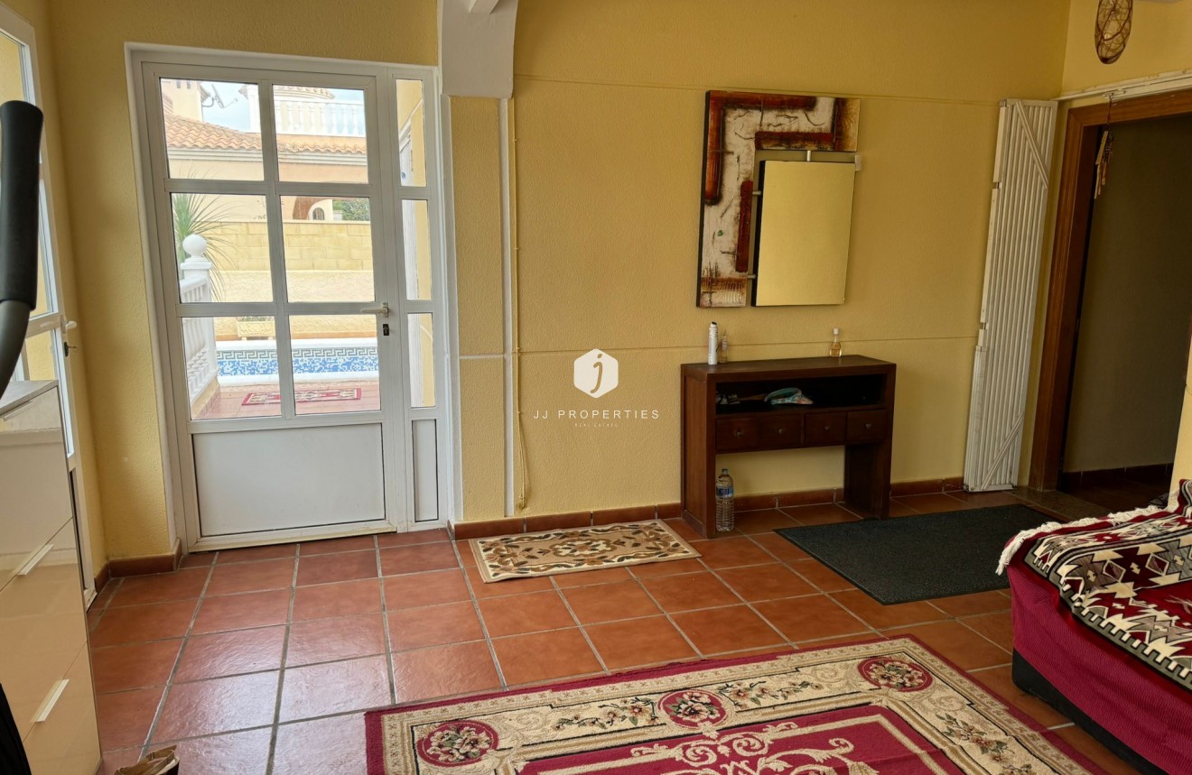 Z drugiej ręki - Villa -
Orihuela Costa - Costa Blanca