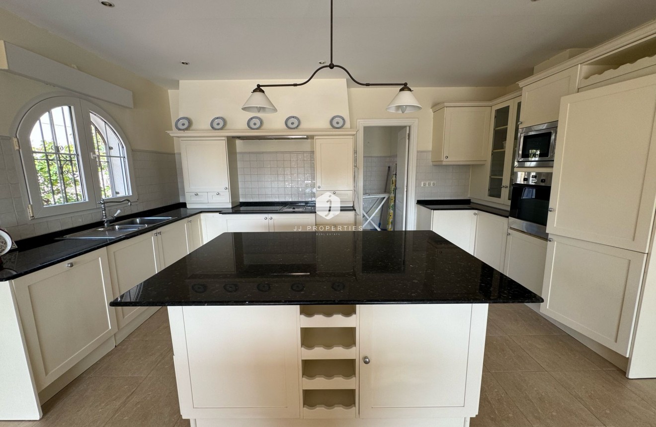 Segunda mano - Villa -
Orihuela Costa - Costa Blanca