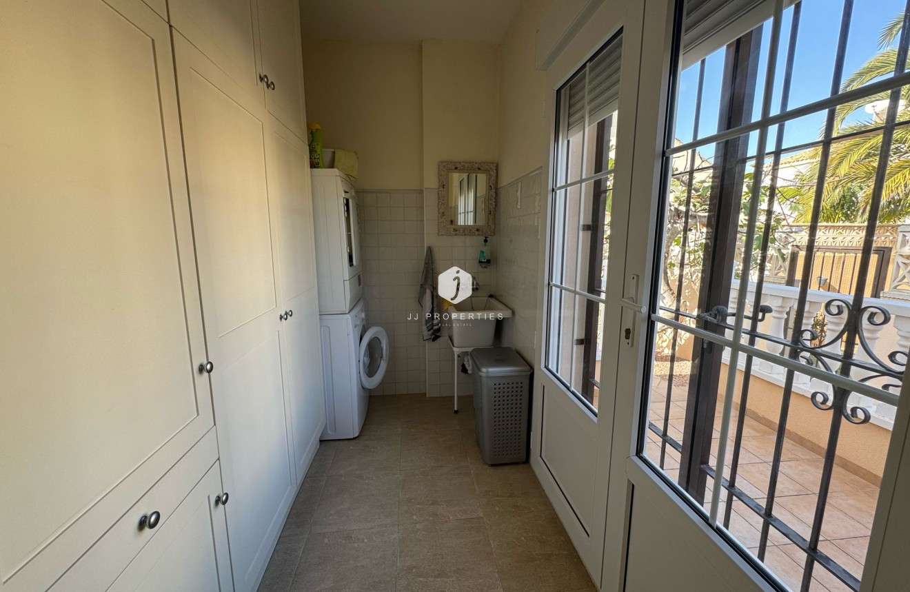 Segunda mano - Villa -
Orihuela Costa - Costa Blanca