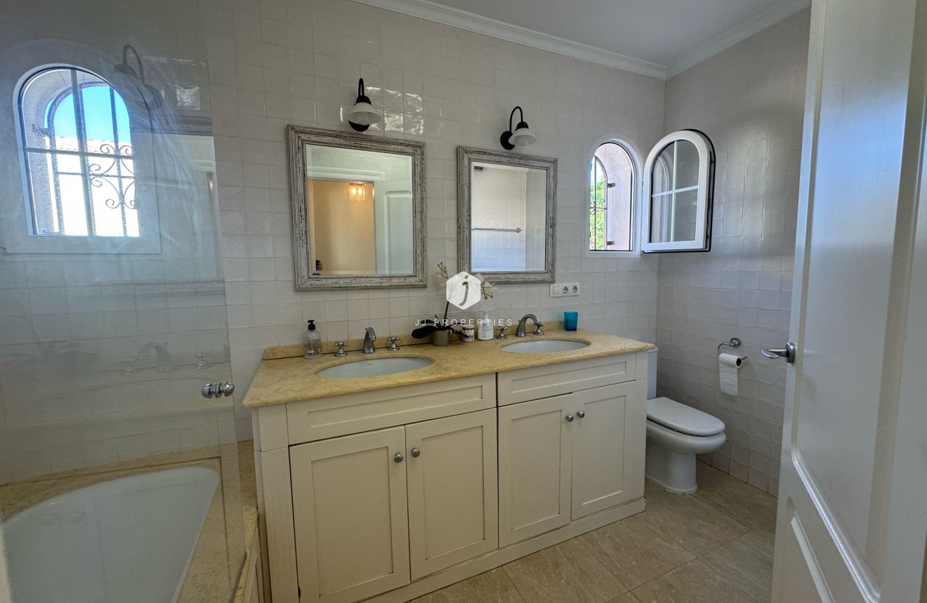 Segunda mano - Villa -
Orihuela Costa - Costa Blanca