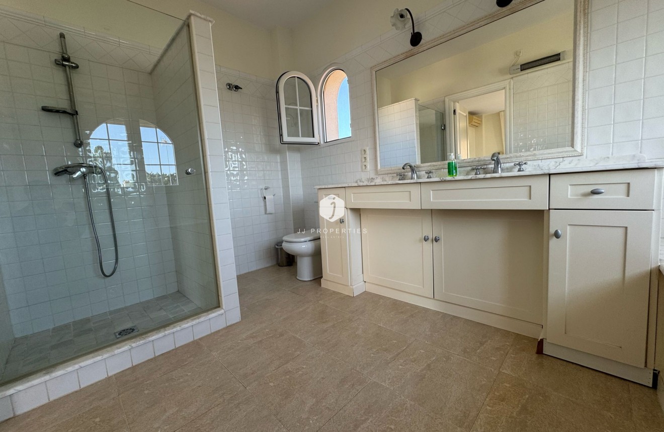 Segunda mano - Villa -
Orihuela Costa - Costa Blanca