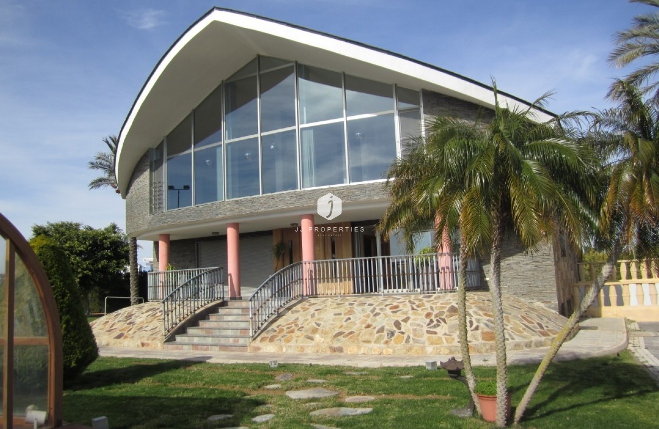 Tweedehands - Landelijk eigendom -
Los Montesinos - Costa Blanca