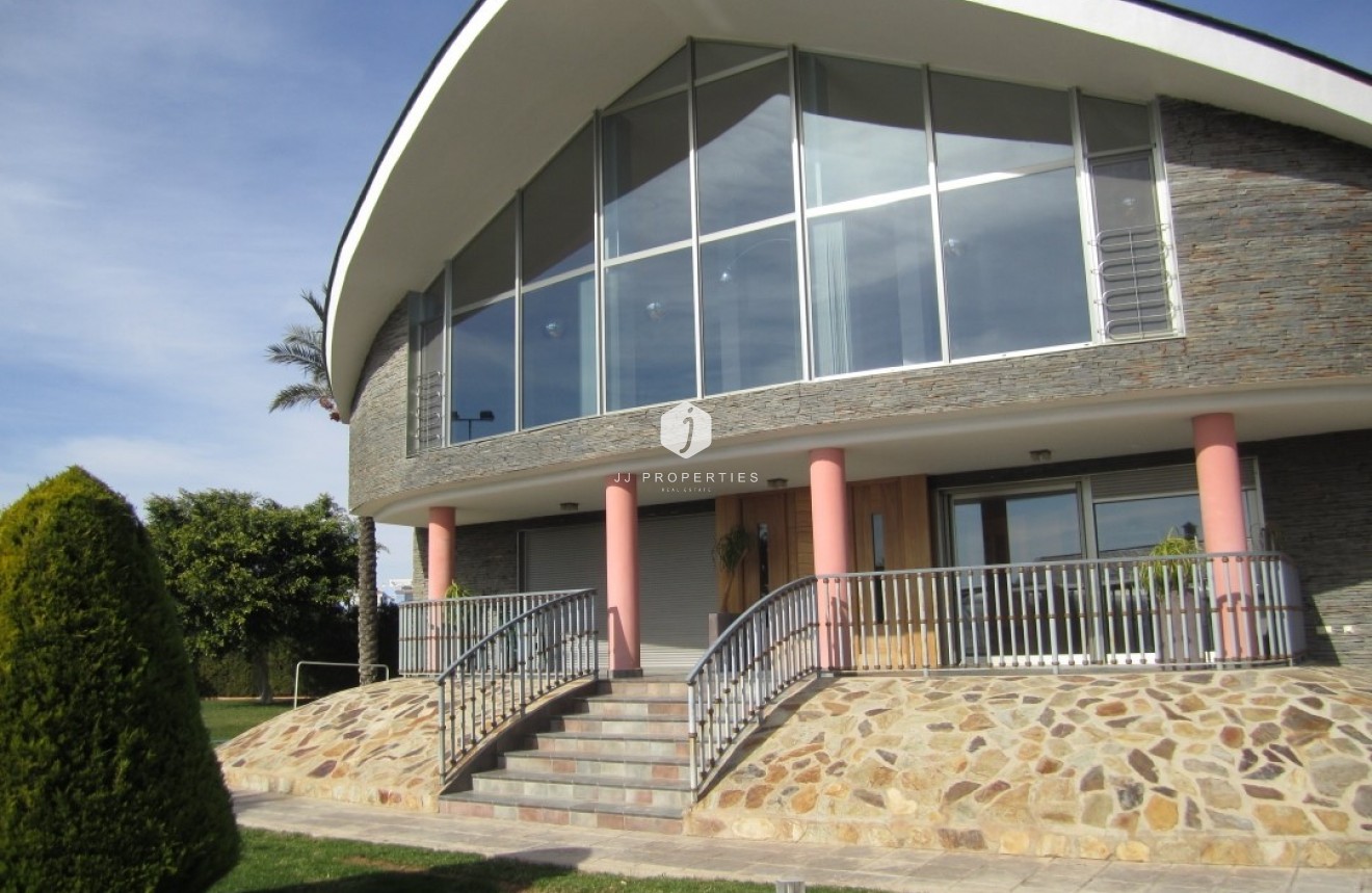 Tweedehands - Landelijk eigendom -
Los Montesinos - Costa Blanca