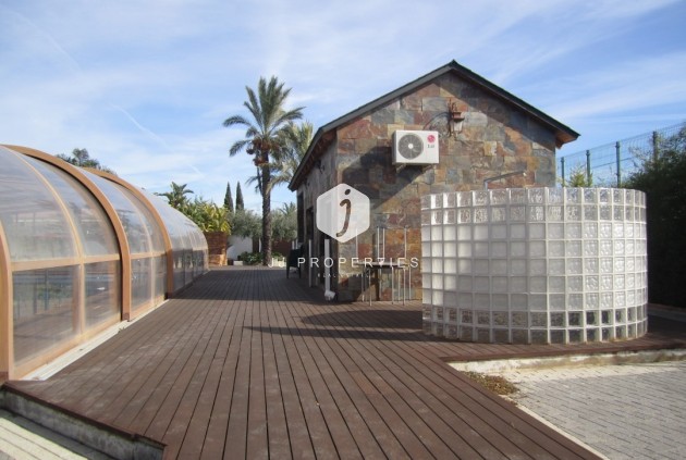 Tweedehands - Landelijk eigendom -
Los Montesinos - Costa Blanca