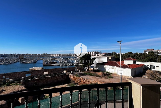 Z drugiej ręki - Mieszkanie w bloku -
Torrevieja - Costa Blanca