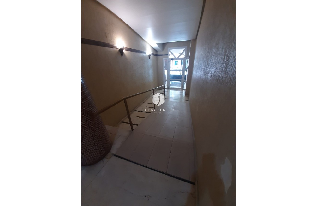 Segunda mano - Apartamento / piso -
Torrevieja - Costa Blanca