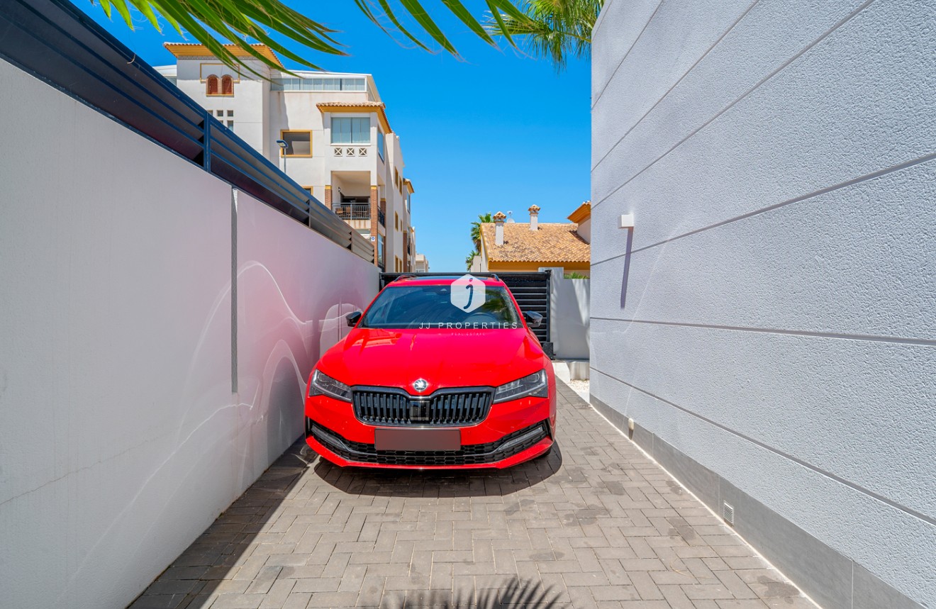 Tweedehands - Villa -
Guardamar del Segura - Costa Blanca